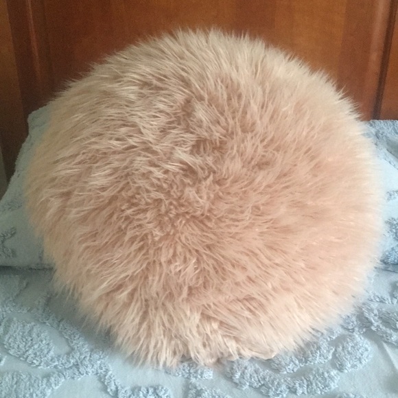 Project 62 Toss Pillow, 20” diameter, “blushing” color - Picture 1 of 4